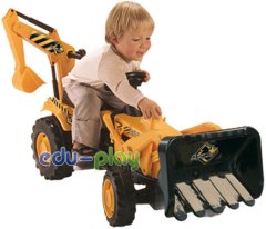 Traktor max na pedały z przyczepą SMOBY 33385